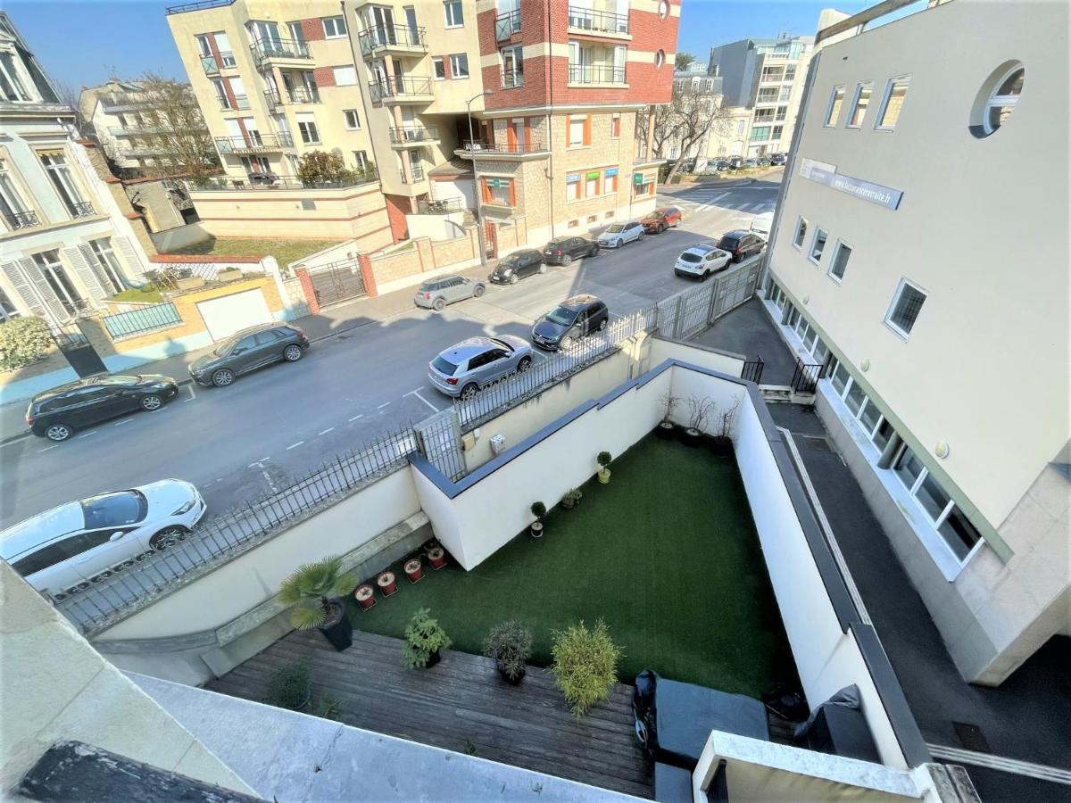 Aux Clefs Des Sacres - Dans Un Hotel Particulier Situe Rue Du Marc - Reims - Hyper Centre Forum Mairie Boulingrin Esterno foto