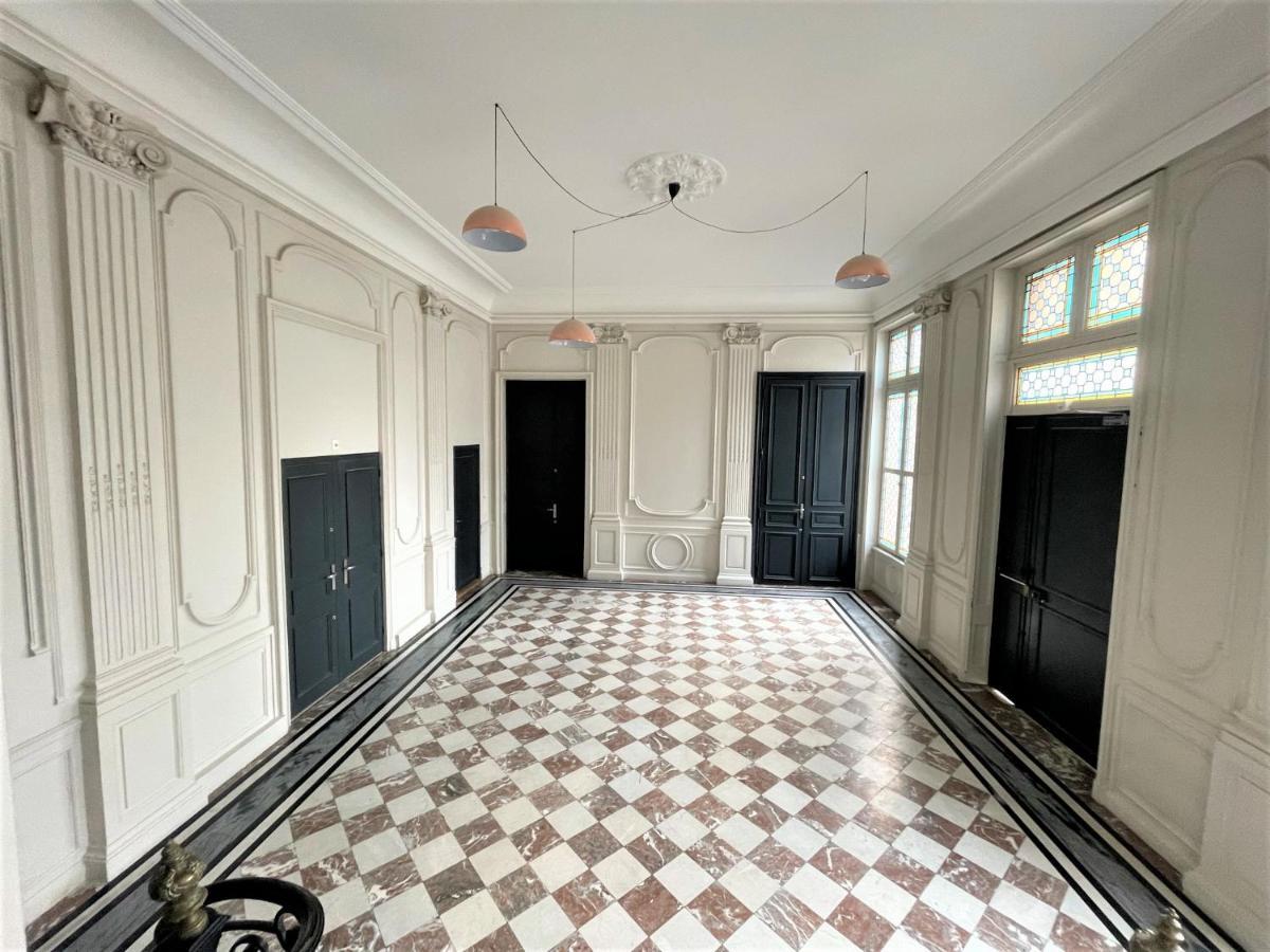 Aux Clefs Des Sacres - Dans Un Hotel Particulier Situe Rue Du Marc - Reims - Hyper Centre Forum Mairie Boulingrin Esterno foto